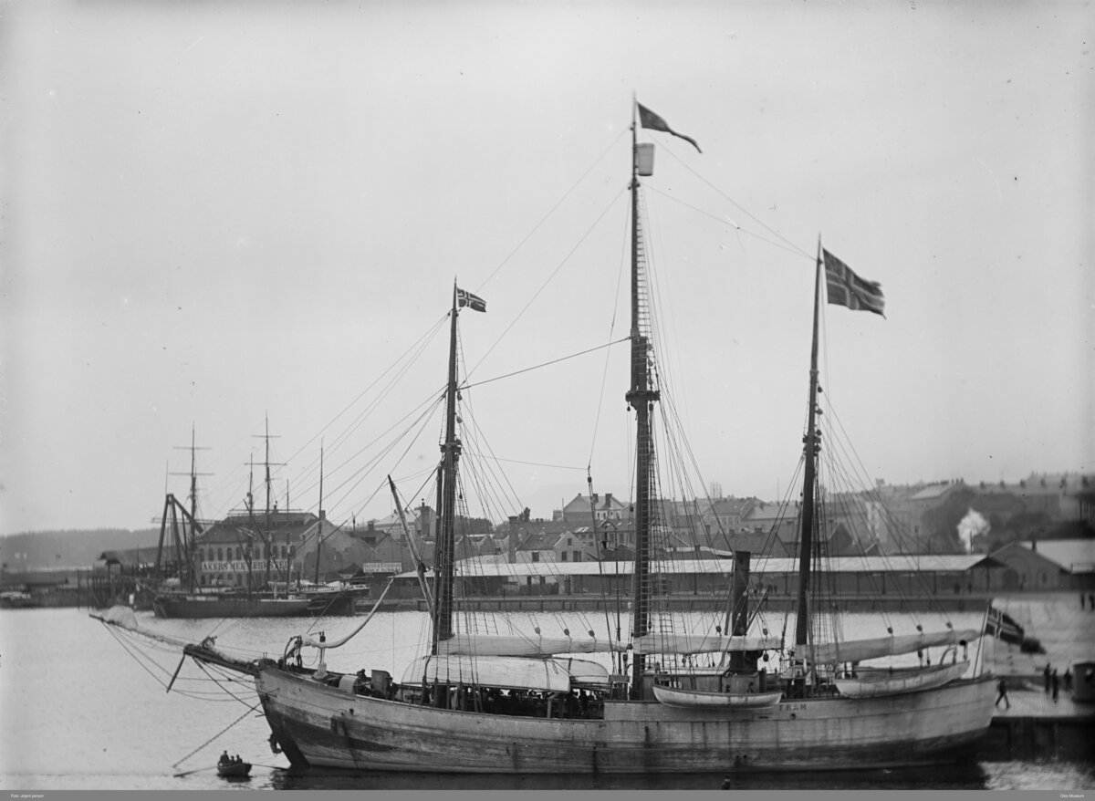 Historisk fotografi av polarskipet Fram